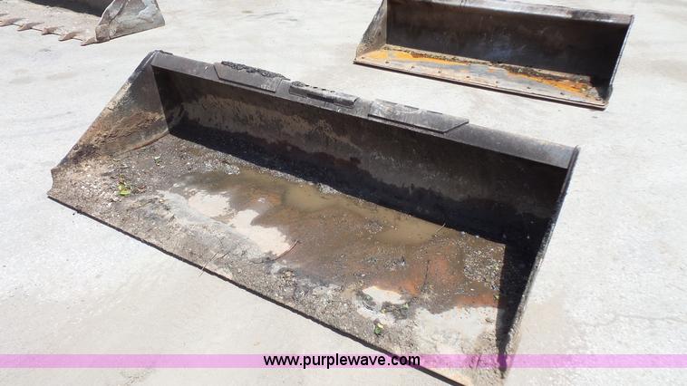 image for item BS9882 Skid steer bucket