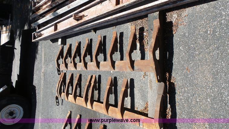 image for item BS9883 (3) toothed cutting edges