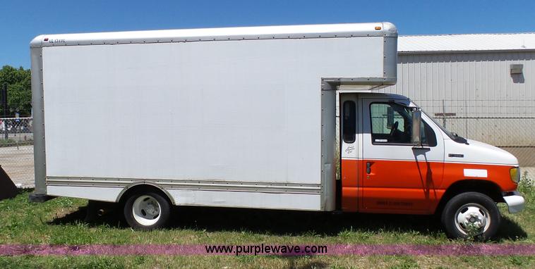 image for item BW9770 1998 Ford Econoline E350 box truck
