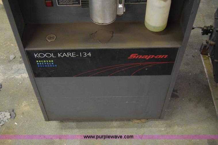 image for item BW9874 Snap-on Kool Kare 134 AC recycler