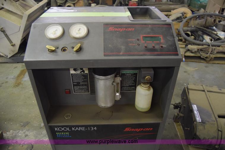 image for item BW9874 Snap-on Kool Kare 134 AC recycler