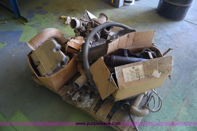 image for item BW9875 Truck parts and accessories