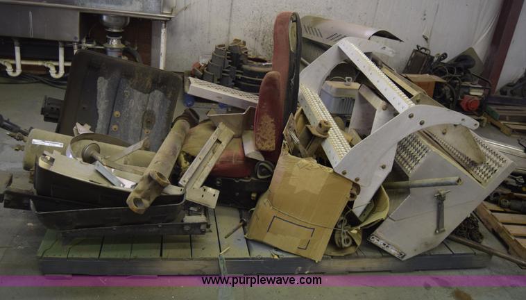 image for item BW9893 Semi truck parts and accessories