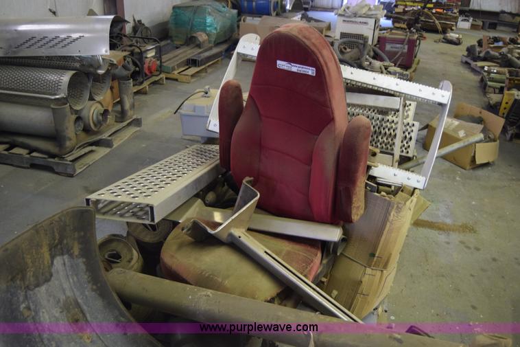 image for item BW9893 Semi truck parts and accessories