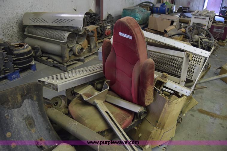 image for item BW9893 Semi truck parts and accessories