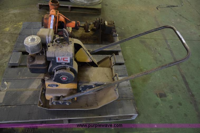 image for item BW9910 Stone plate compactor