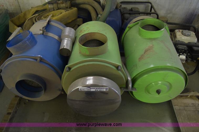 image for item BW9911 (3) air filter tanks