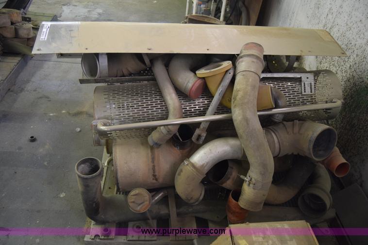 image for item BW9913 Truck exhaust parts