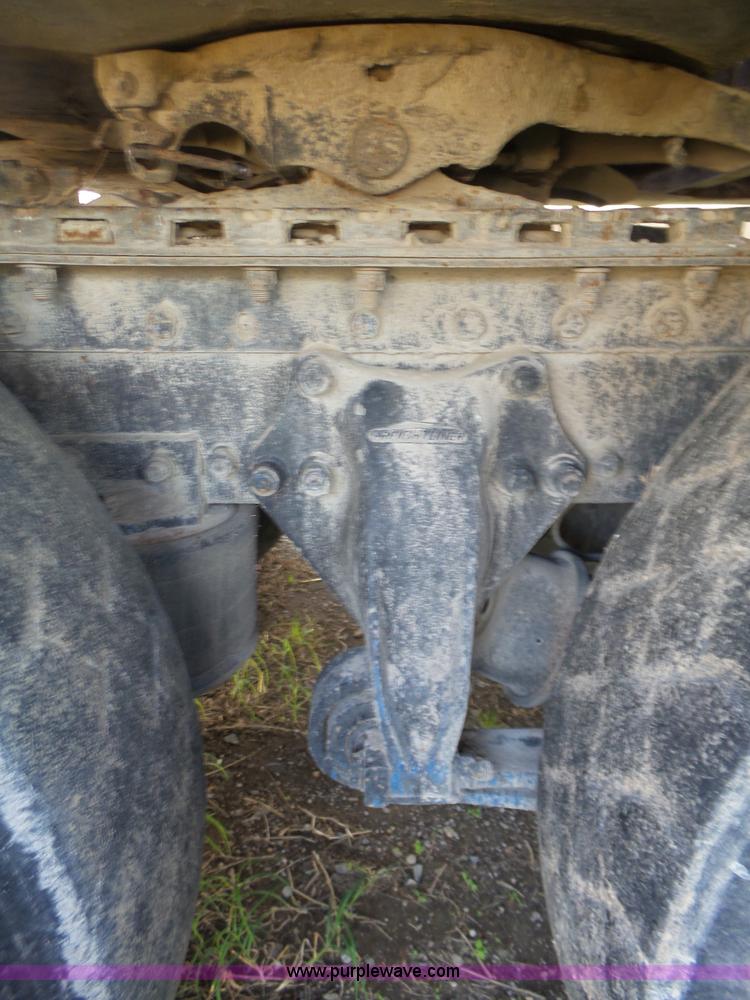 image for item BZ9563 1993 Freightliner FLD112 semi truck