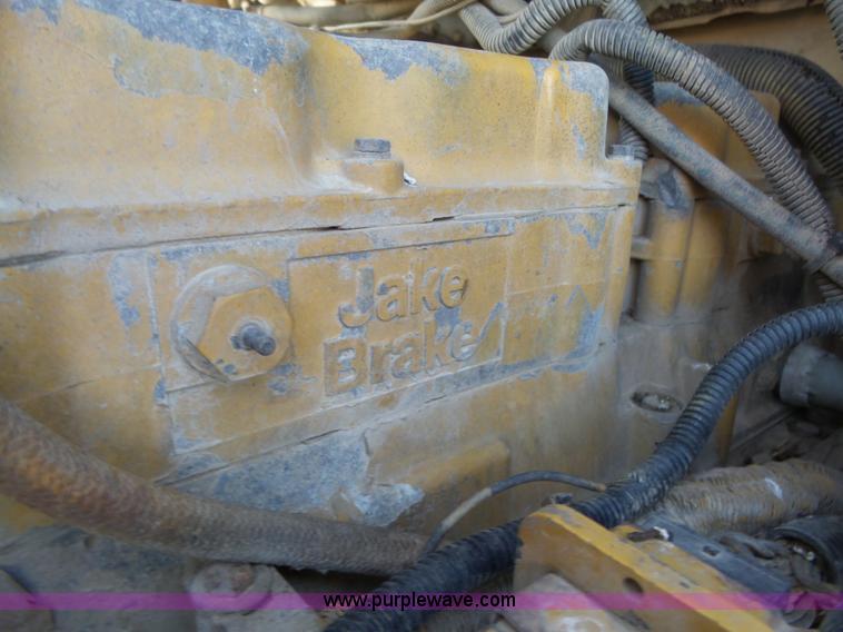 image for item BZ9563 1993 Freightliner FLD112 semi truck