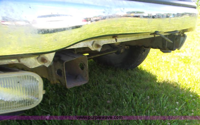 image for item BZ9575 2004 Ford F150 SuperCab pickup truck