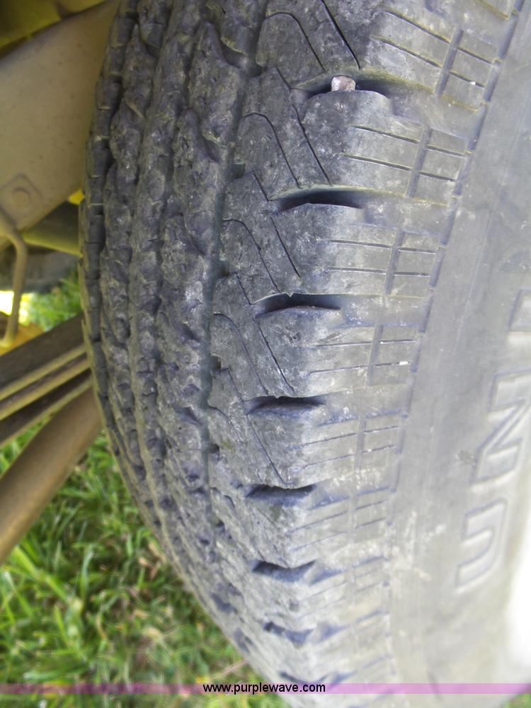 image for item BZ9575 2004 Ford F150 SuperCab pickup truck