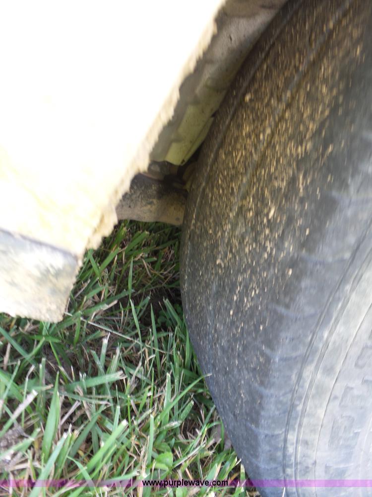 image for item BZ9576 2003 Cadillac DeVille