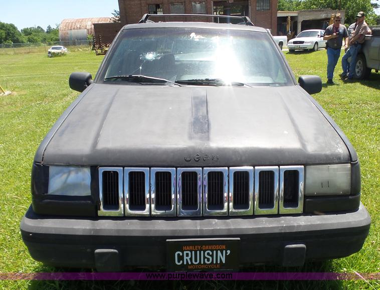 image for item BZ9577 1995 Jeep Grand Cherokee SUV