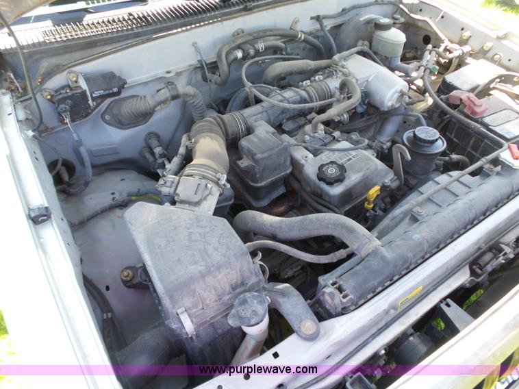 image for item BZ9578 2002 Toyota Tacoma pickup truck