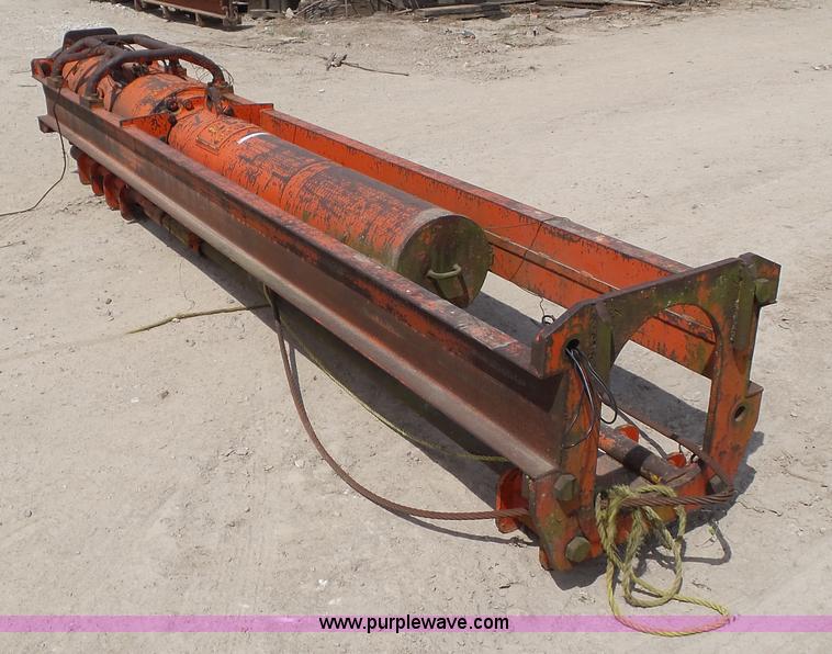 image for item BZ9751 Kobelco K13 deisel pile driver