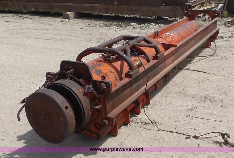 image for item BZ9751 Kobelco K13 deisel pile driver