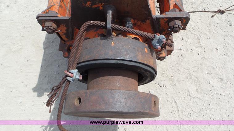 image for item BZ9751 Kobelco K13 deisel pile driver