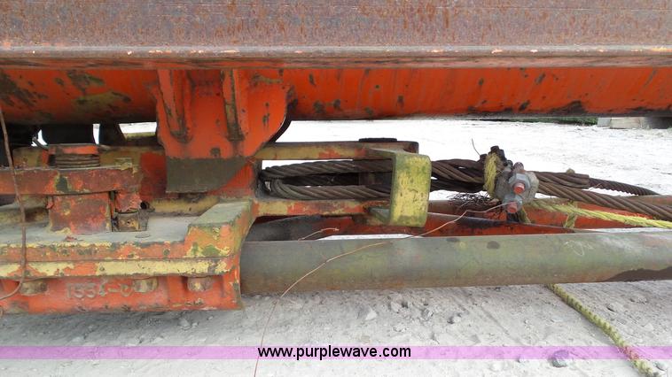 image for item BZ9751 Kobelco K13 deisel pile driver