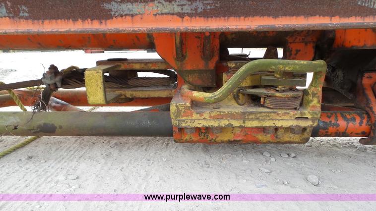 image for item BZ9751 Kobelco K13 deisel pile driver