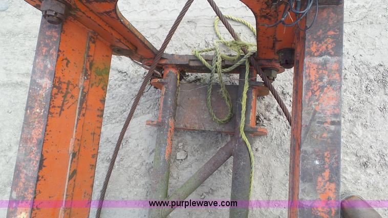 image for item BZ9751 Kobelco K13 deisel pile driver