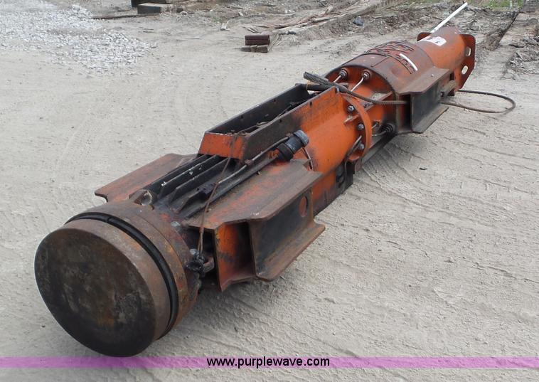 image for item BZ9753 MKT DE33/30/20C diesel pile hammer