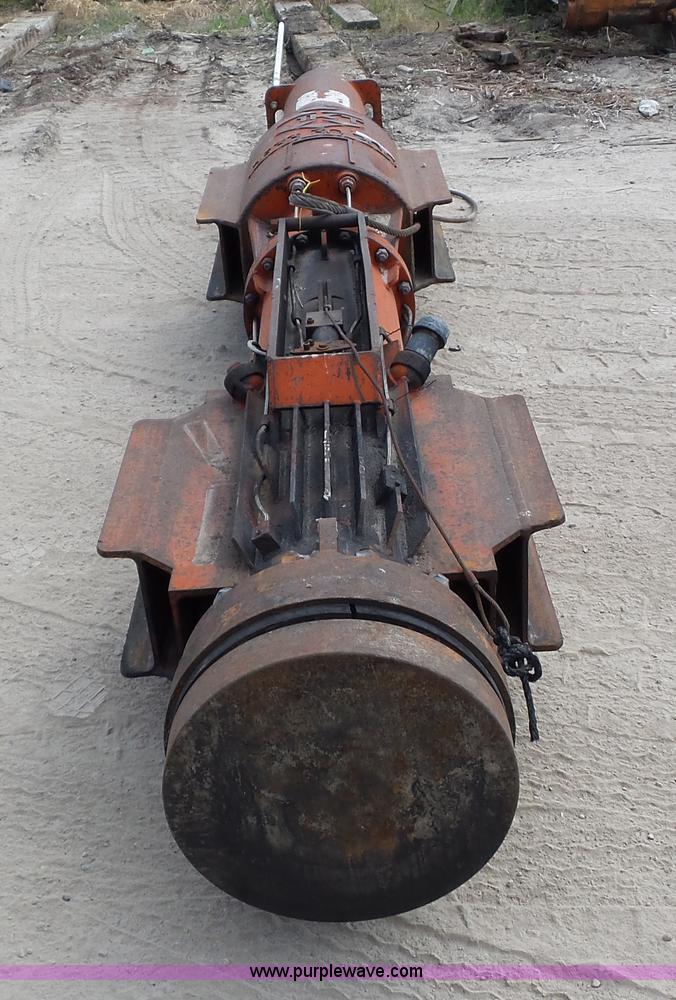 image for item BZ9753 MKT DE33/30/20C diesel pile hammer