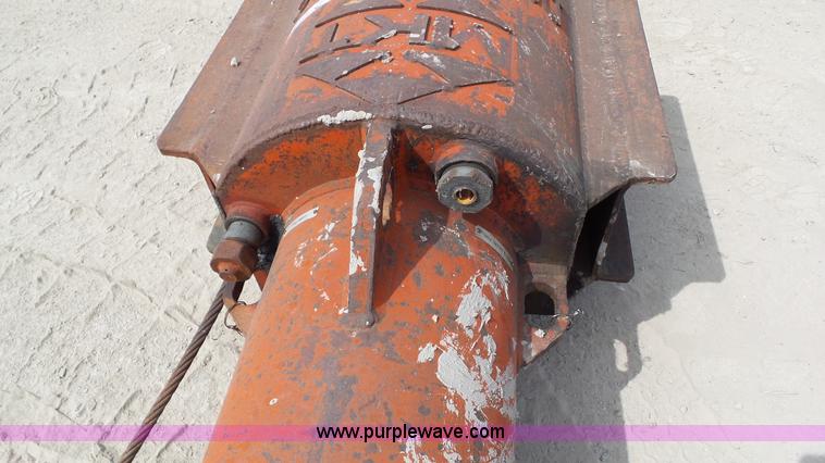 image for item BZ9753 MKT DE33/30/20C diesel pile hammer