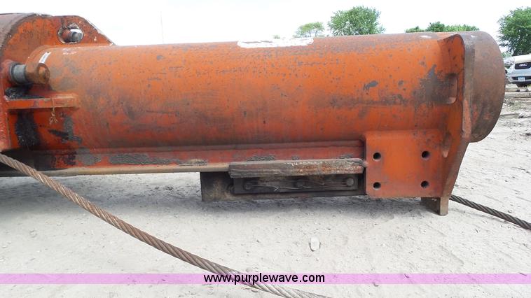 image for item BZ9753 MKT DE33/30/20C diesel pile hammer