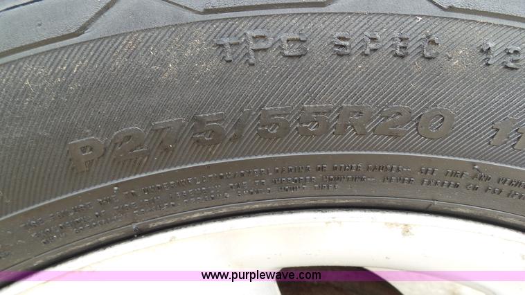 image for item BZ9755 2007 Chevrolet Silverado 1500 pickup truck