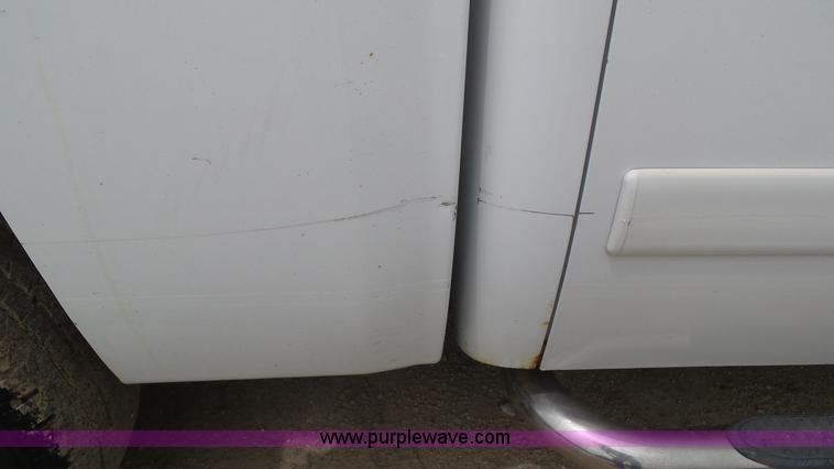 image for item BZ9755 2007 Chevrolet Silverado 1500 pickup truck