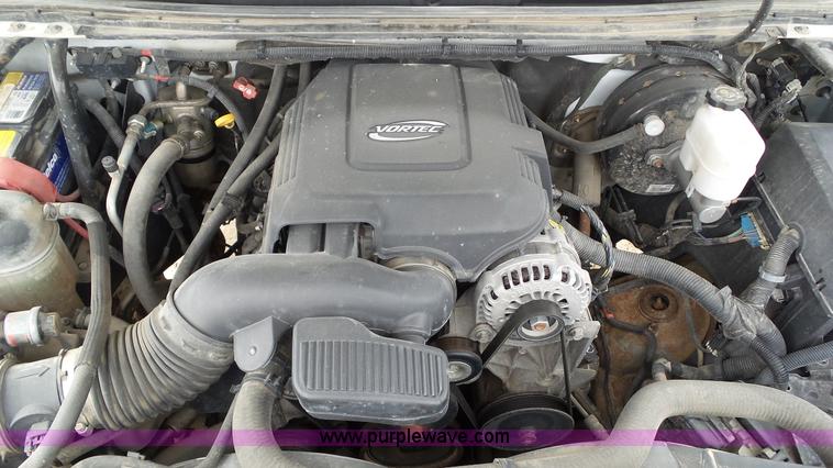 image for item BZ9755 2007 Chevrolet Silverado 1500 pickup truck