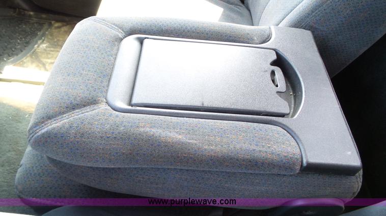 image for item BZ9756 1999 Chevrolet Silverado 1500 pickup truck