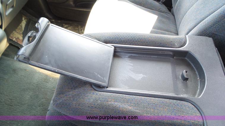 image for item BZ9756 1999 Chevrolet Silverado 1500 pickup truck