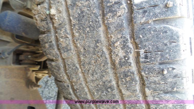 image for item BZ9756 1999 Chevrolet Silverado 1500 pickup truck