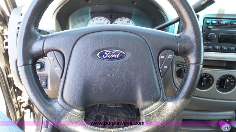 image for item BZ9757 2003 Ford Escape XLT SUV