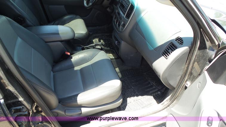 image for item BZ9757 2003 Ford Escape XLT SUV