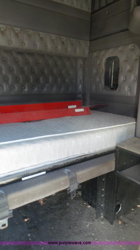 image for item CC9750 Kenworth AeroCab sleeper