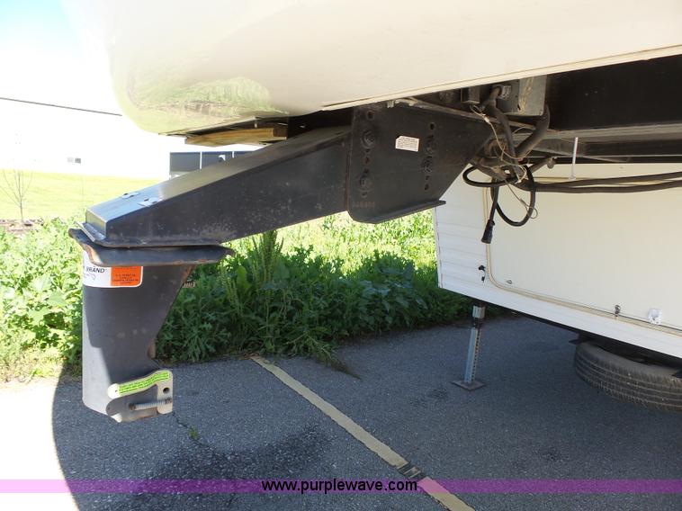 image for item J4049 2003 Dutchman Classic camper