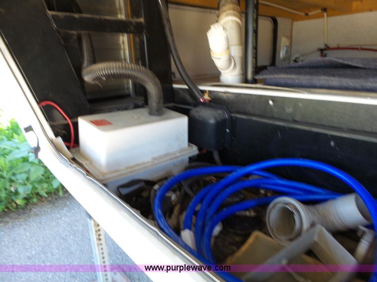 image for item J4049 2003 Dutchman Classic camper