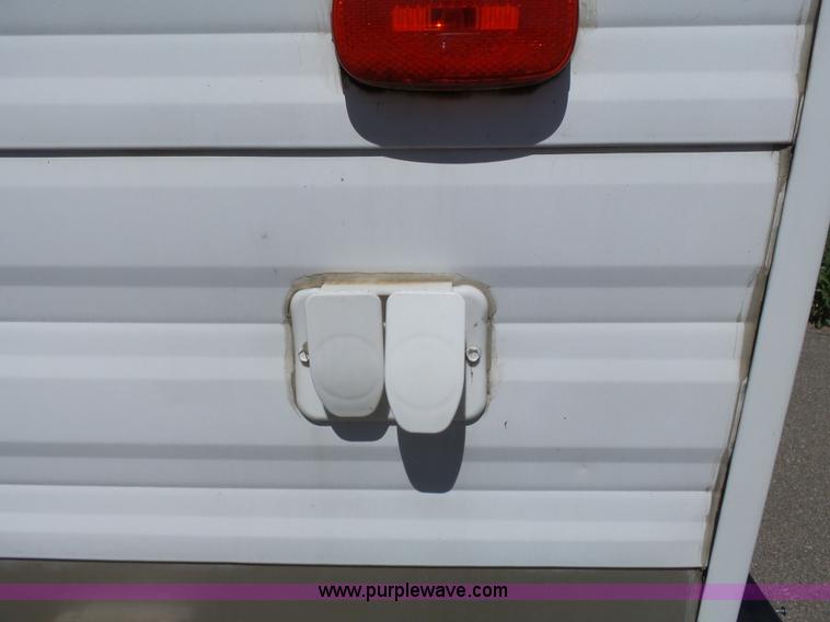 image for item J4049 2003 Dutchman Classic camper