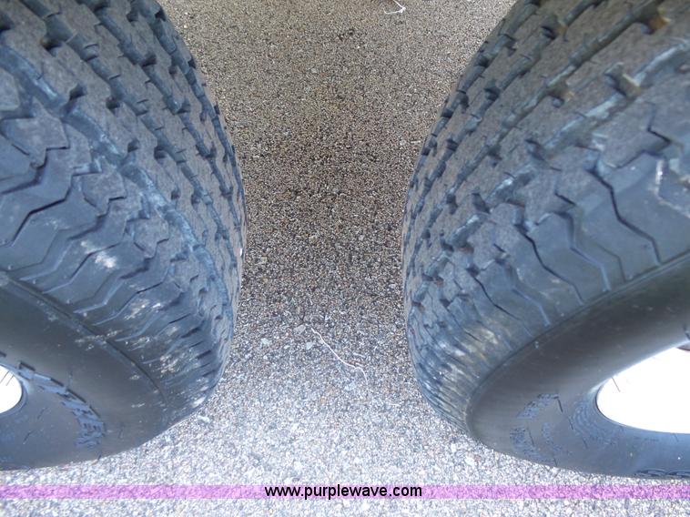 image for item J4049 2003 Dutchman Classic camper