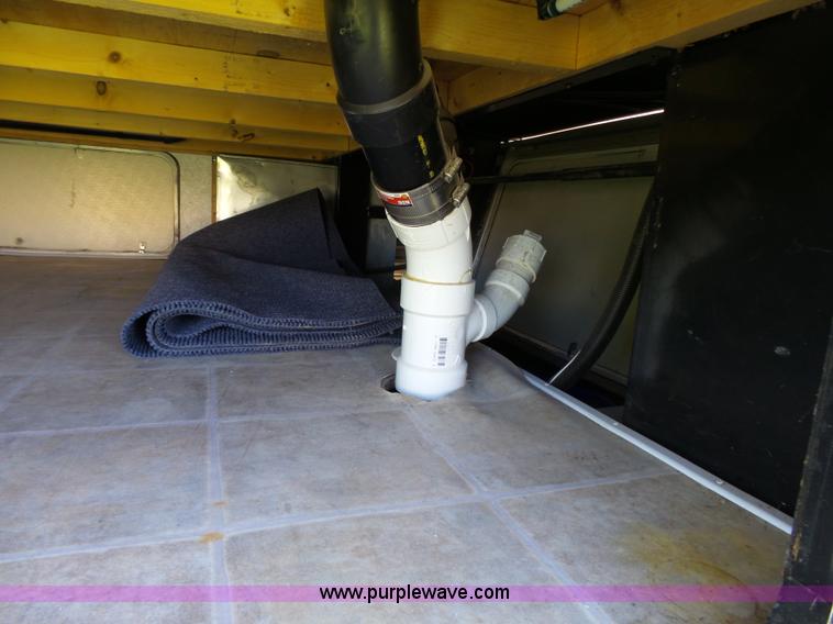 image for item J4049 2003 Dutchman Classic camper