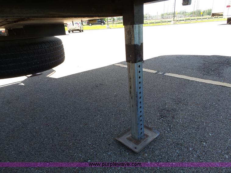 image for item J4049 2003 Dutchman Classic camper