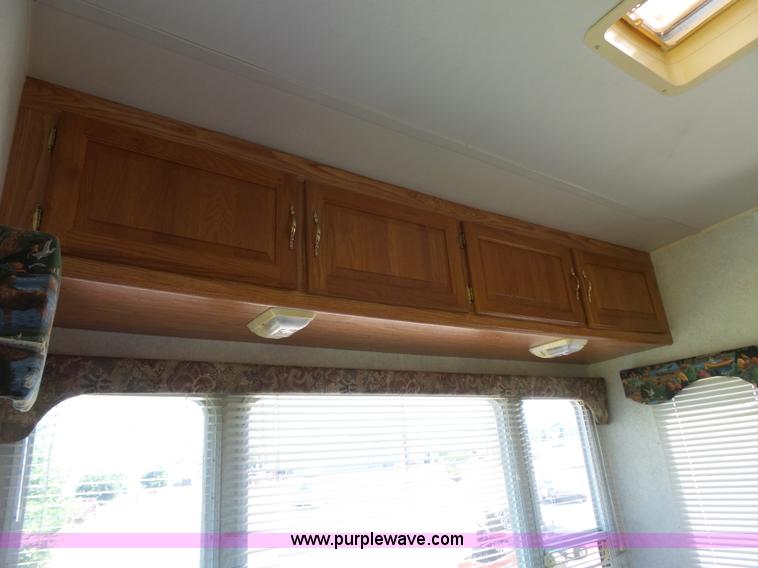 image for item J4049 2003 Dutchman Classic camper