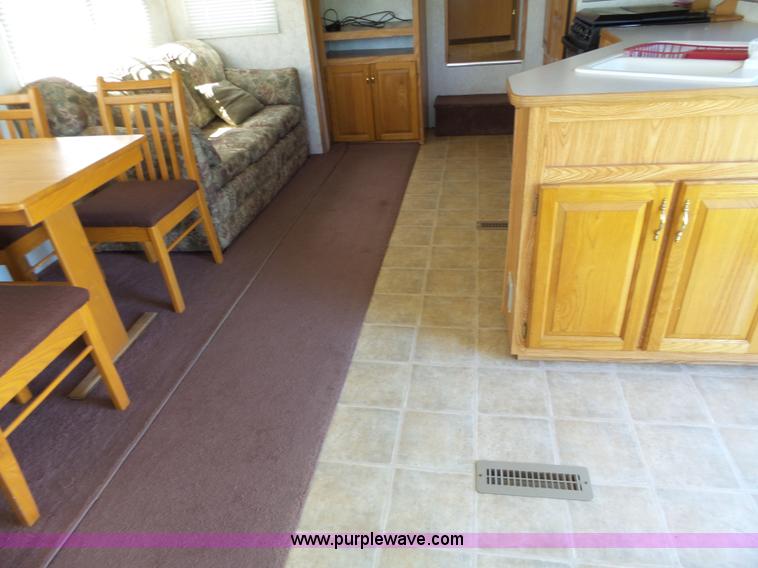 image for item J4049 2003 Dutchman Classic camper