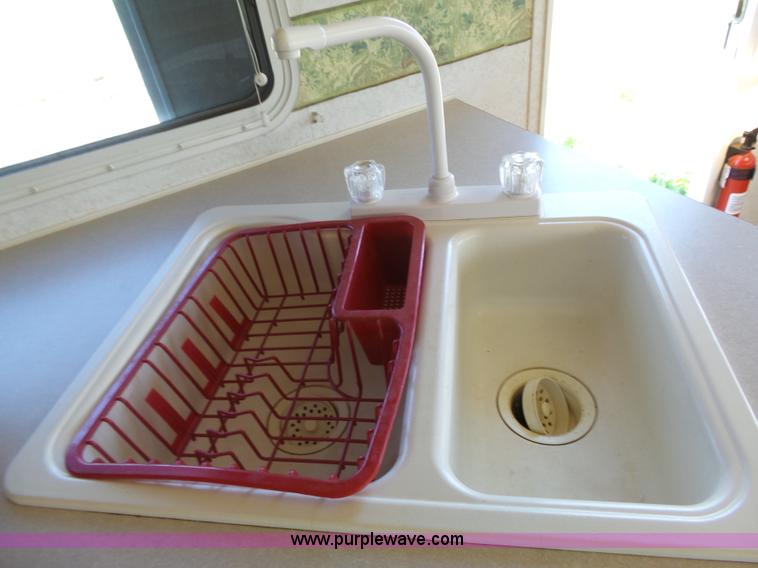 image for item J4049 2003 Dutchman Classic camper