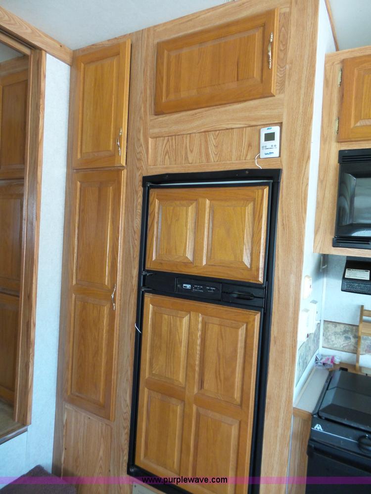 image for item J4049 2003 Dutchman Classic camper