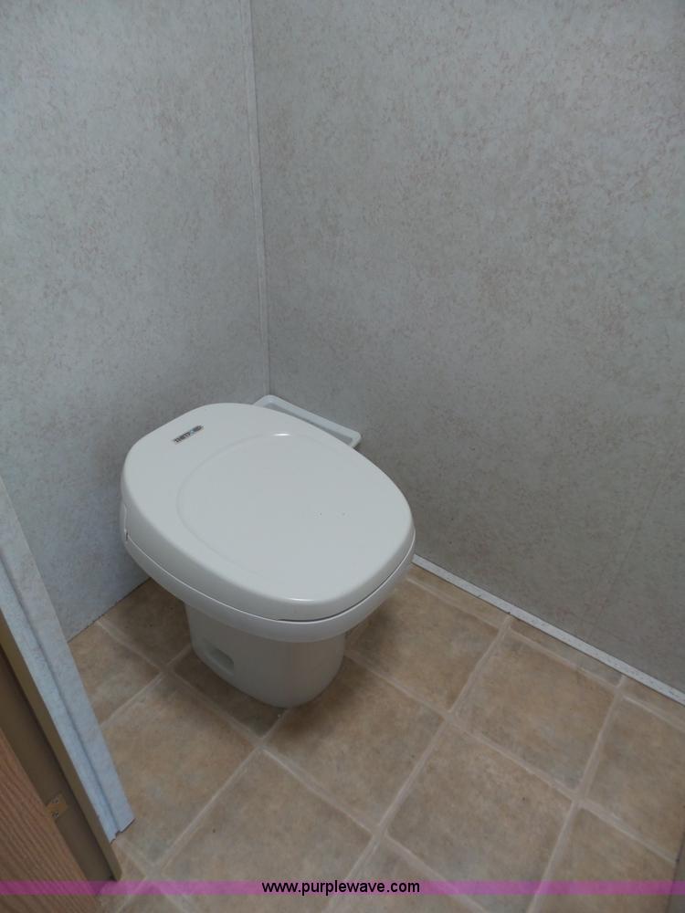 image for item J4049 2003 Dutchman Classic camper