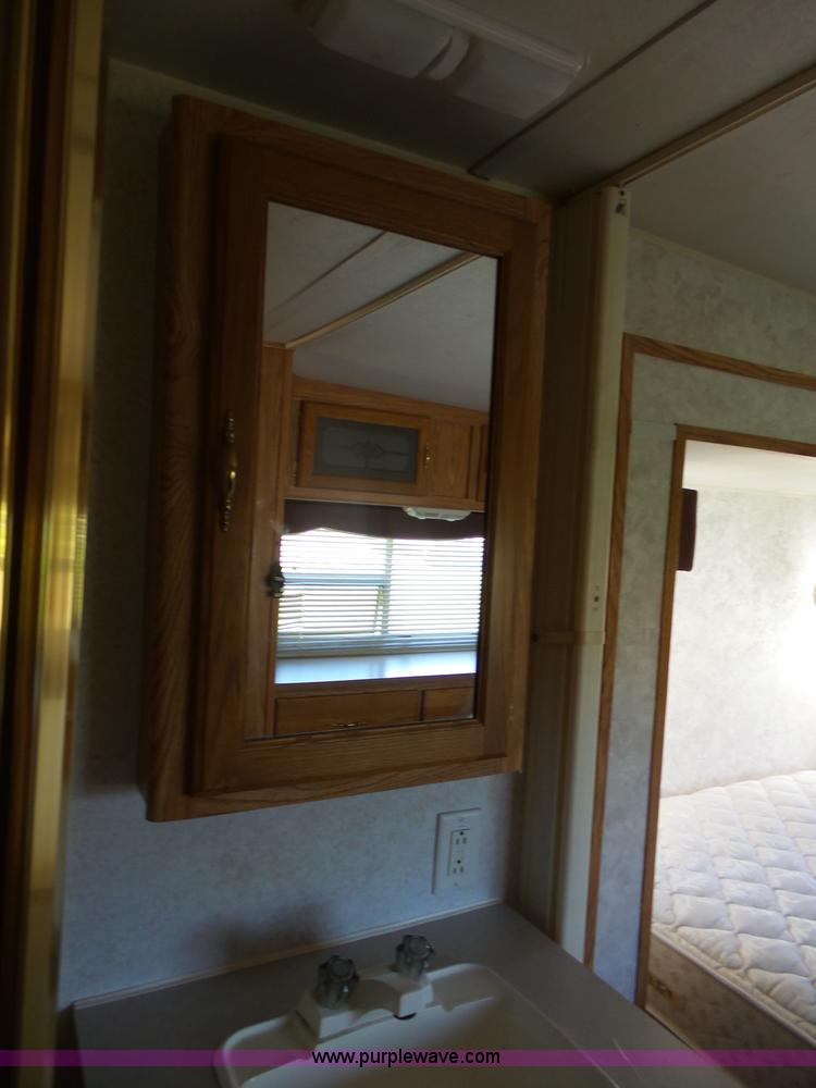 image for item J4049 2003 Dutchman Classic camper